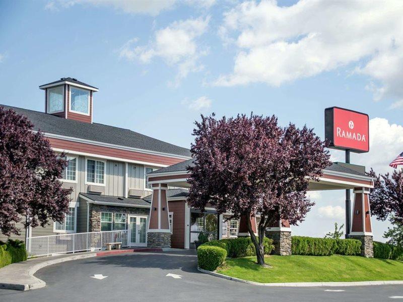 Ramada By Wyndham Moses Lake Dış mekan fotoğraf